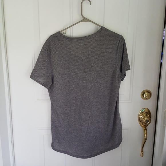 Danskin Now Short Sleeve Workout Top.  NWOT - Picture 2 of 2